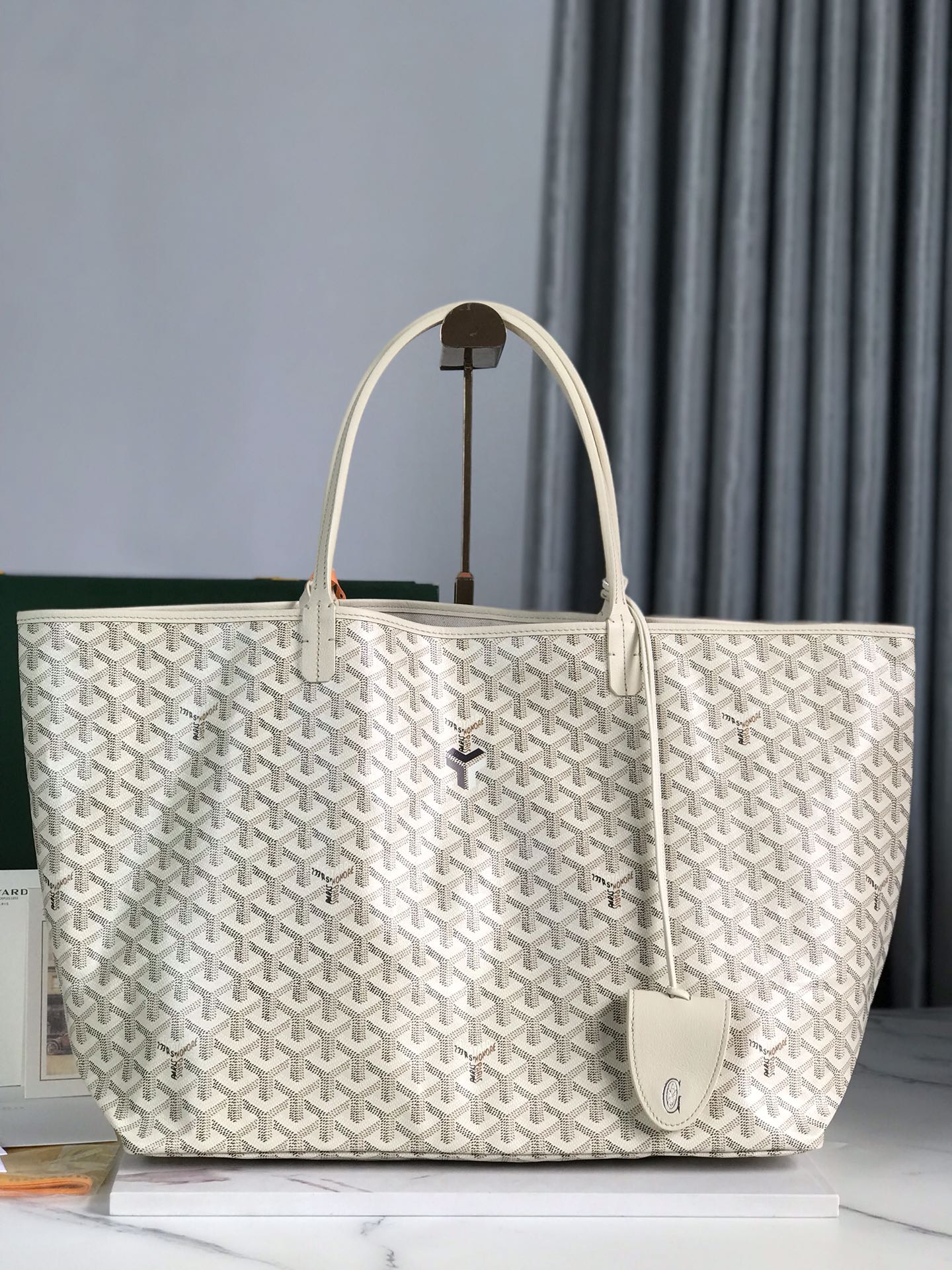 Saint Louis GM Tote Bag In White